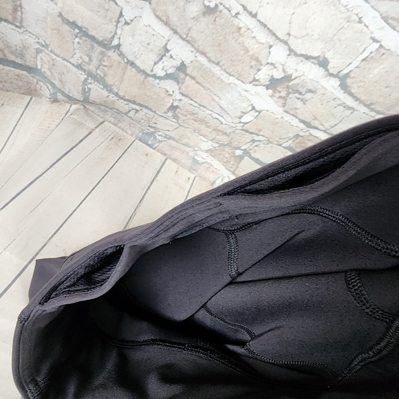 Lululemon Tight Stuff Crop Legging Black Refelctive Dots Size 6 - Picture 11 of 12